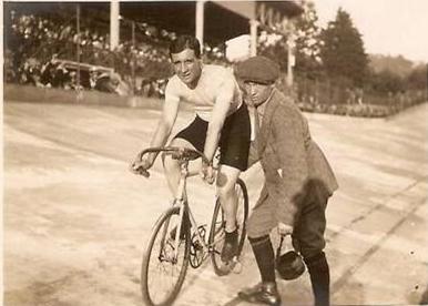 hour record, Marcel Berthet on the track