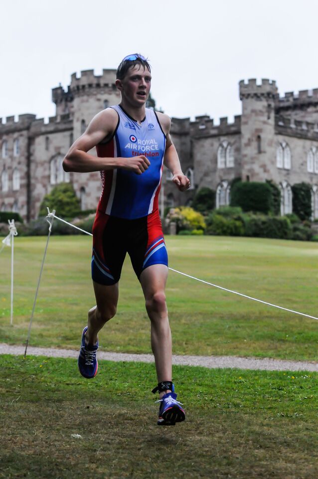 Luke-Pollard-triathlete-running