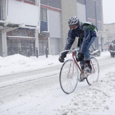 5 reasons you should keep cycle commuting over the winter months 