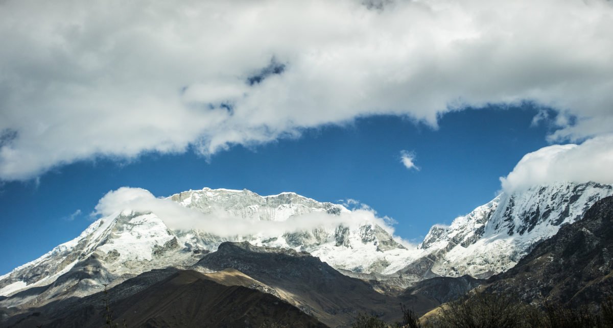Cycling in Peru - Snow capped mountains 