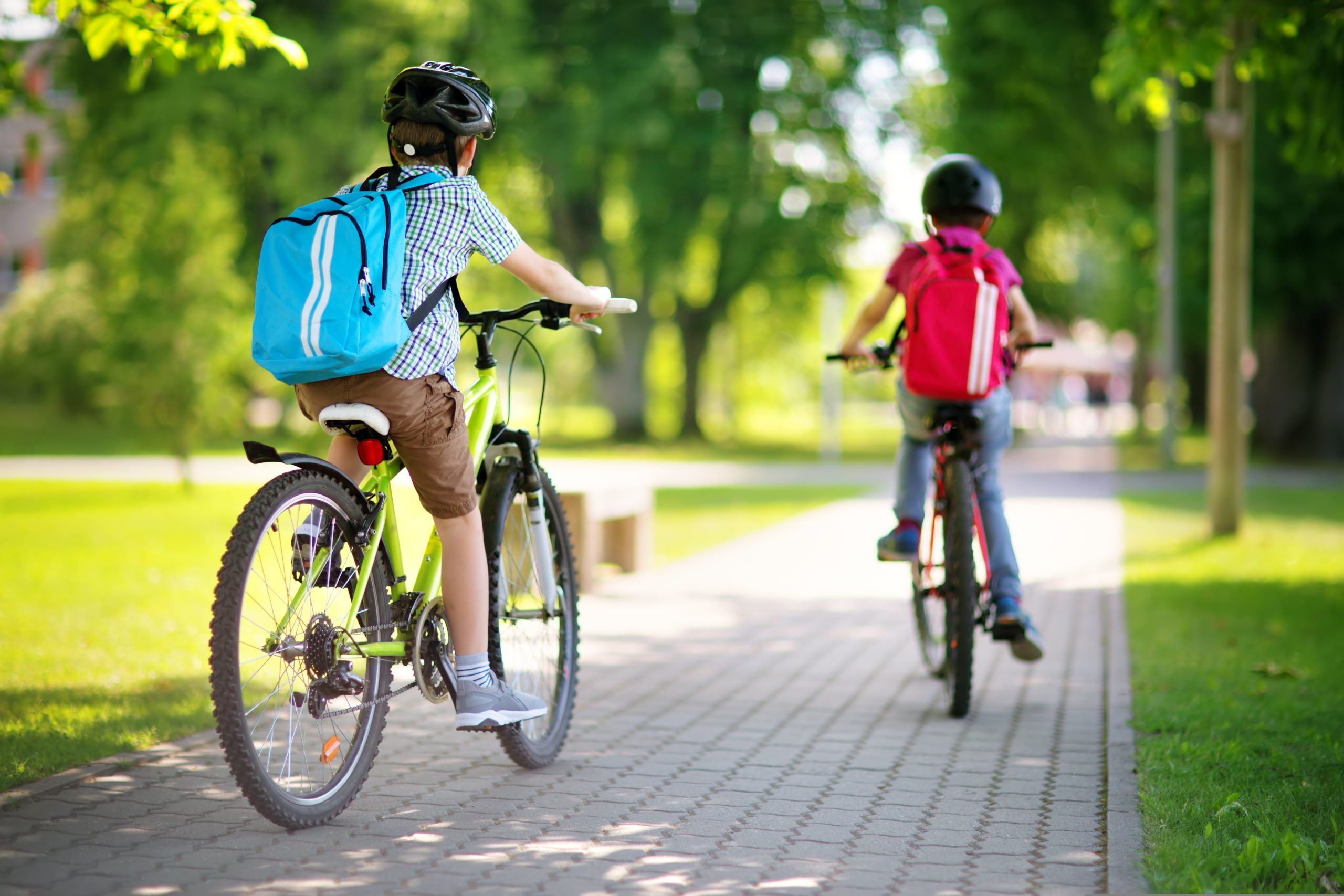 The children ride bikes